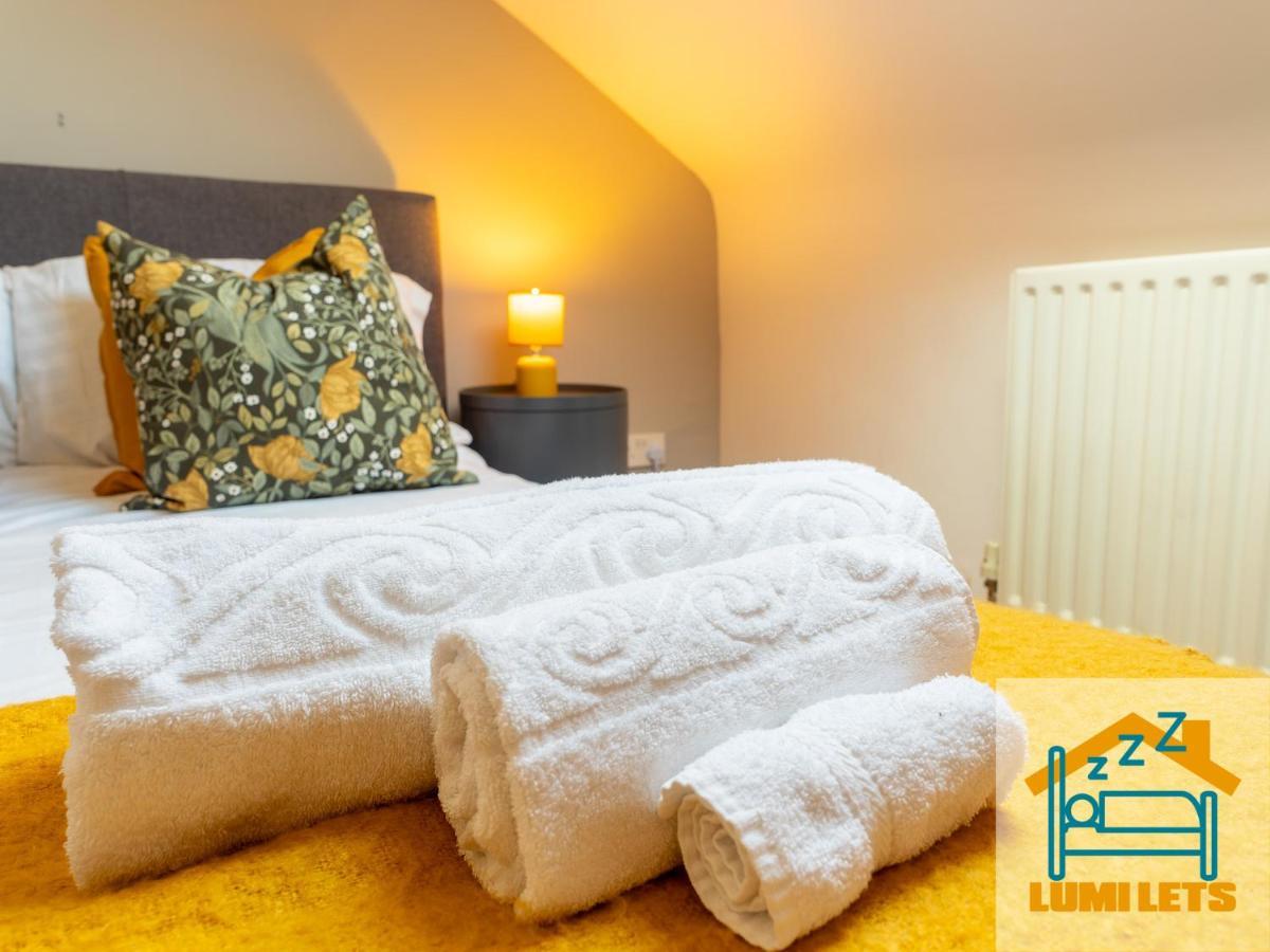 2Br Home In Barrow-In-Furness Sleeps 8 Close To Bae Systems, Hospital, Lakes ภายนอก รูปภาพ